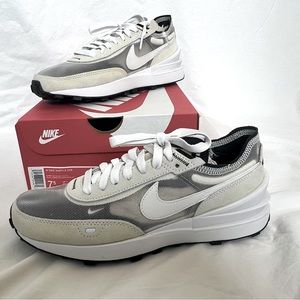 Nike women’s Waffle One BNIB 7.5